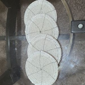 4 white pearls cup coasters
